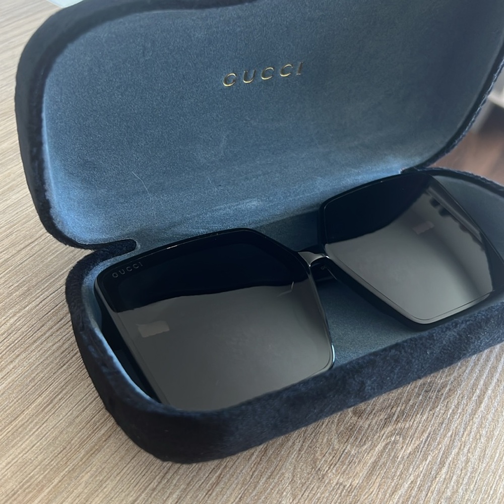 Oversized Gucci Sunglasses